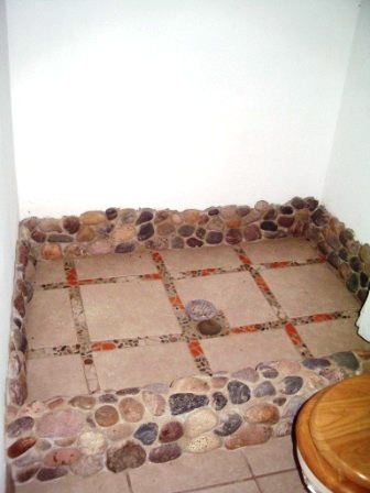 CasaBlancaShower.jpg
